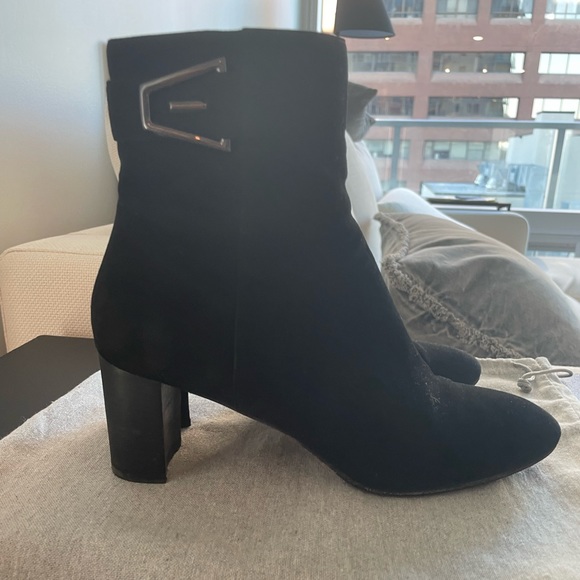 Aquatalia suede bootie - Picture 5 of 14